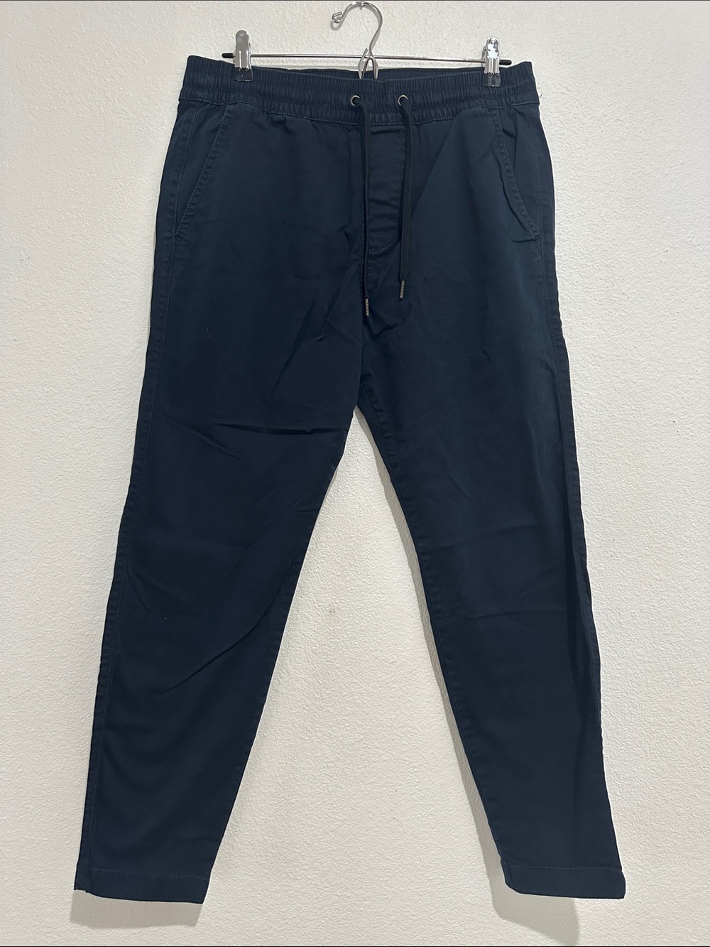 Like New! Men's HOLLISTER Navy Drawstring Casual Jogger Pants, size Medium
